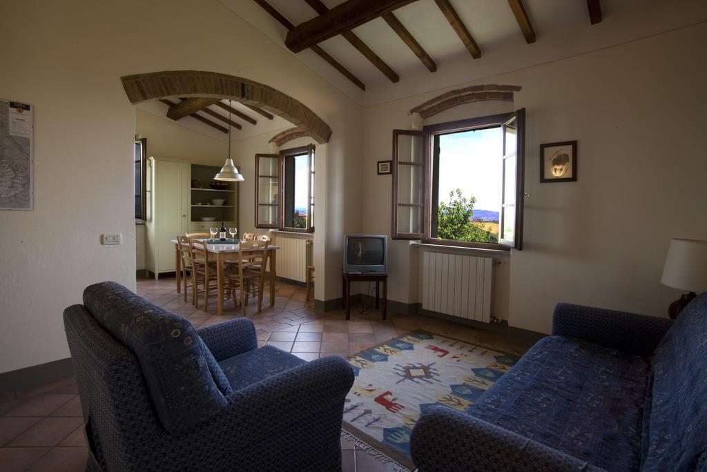 Podere Il Pino Poggibonsi Phòng bức ảnh